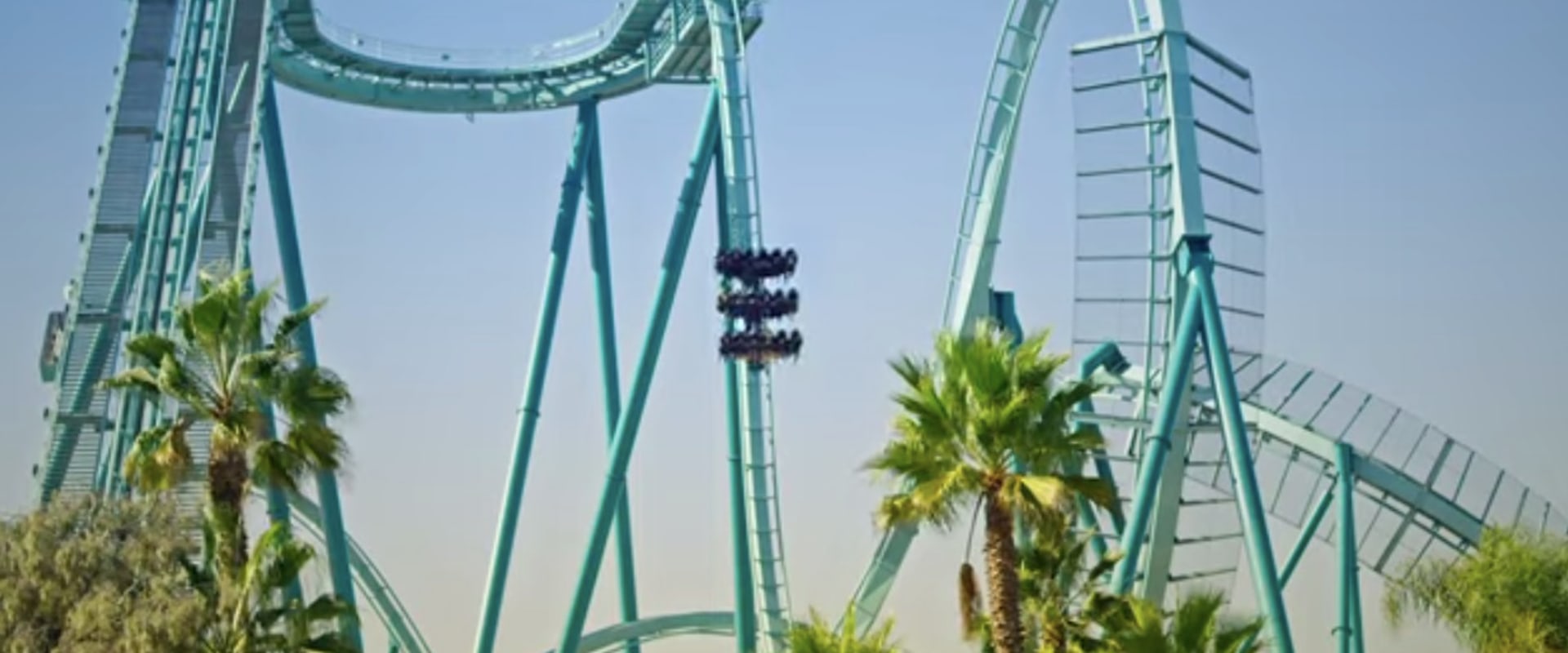 What is the economic impact of tourism in san diego?
